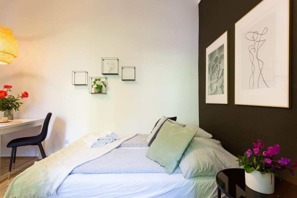 May C Studio W/Balcony Krakow Dış mekan fotoğraf