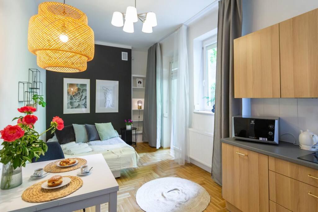 May C Studio W/Balcony Krakow Dış mekan fotoğraf